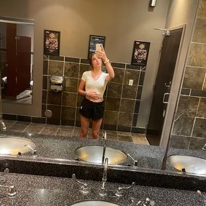 Meet your Posher, Violet